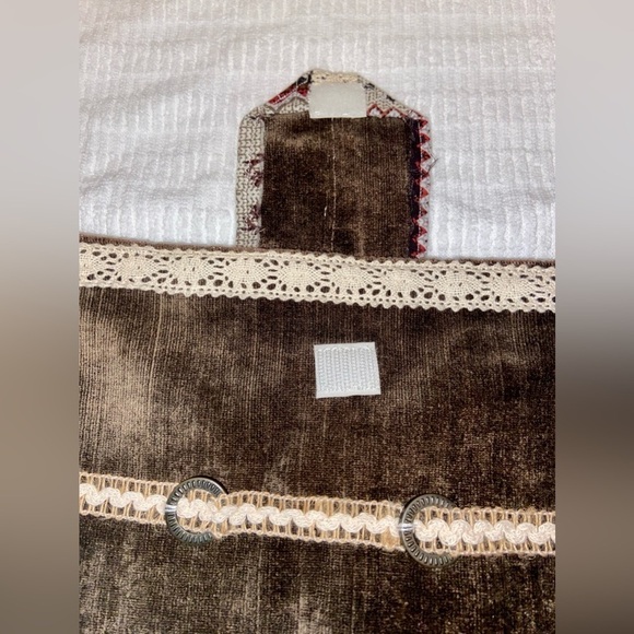 Women’s Hand Made brown Velvety Corduroy Fabric‎ crossbody Bag, cotton lace - Picture 7 of 14